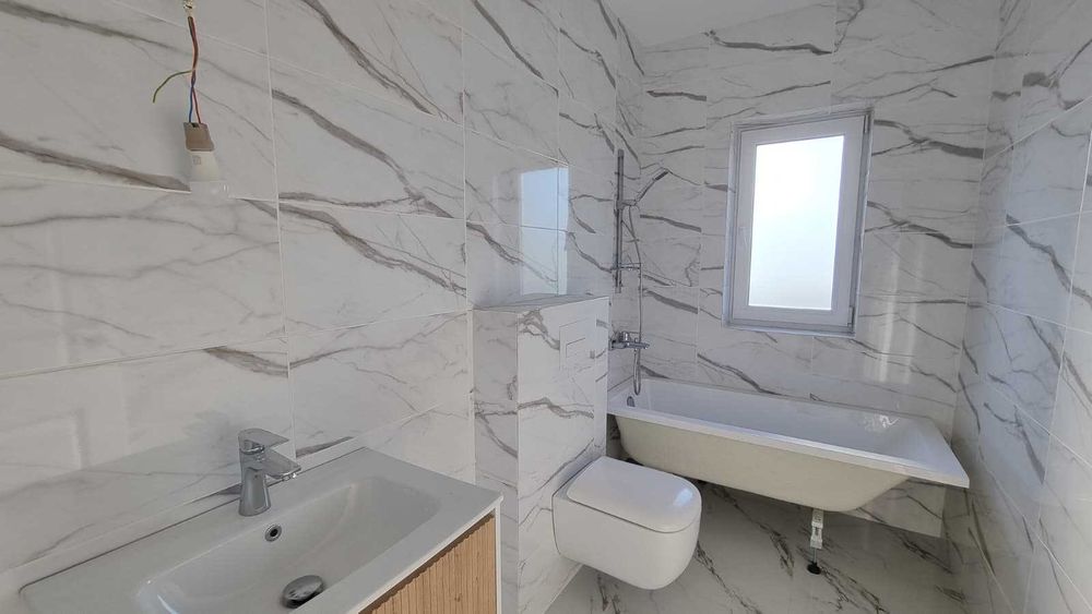 Proprietar, vand jumatate de duplex pe parter cu 3 camere, Sag, Timis