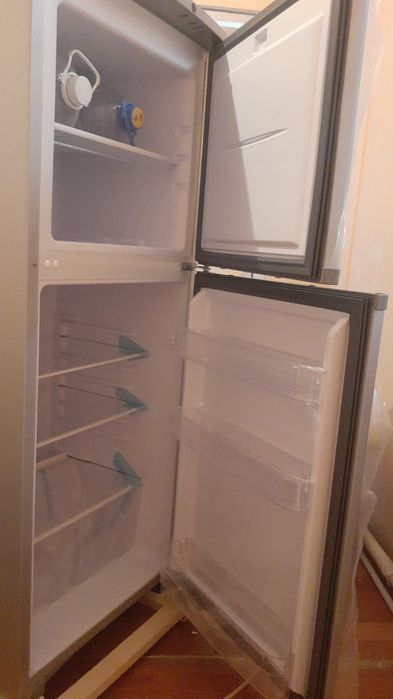 Холодильник сатылады