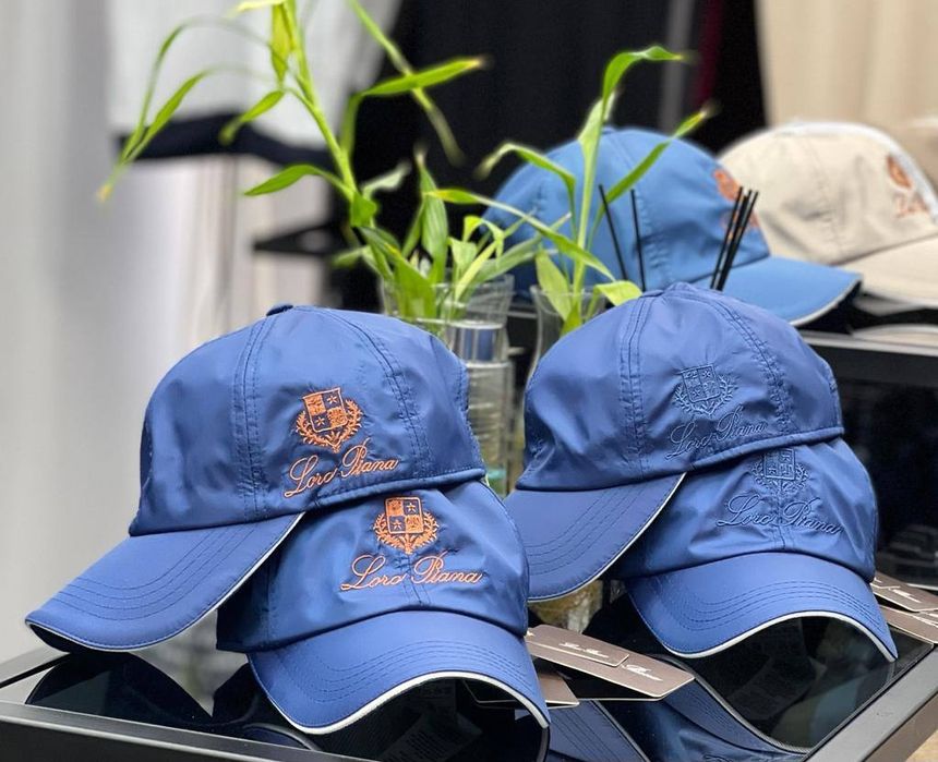 Бош кийим кепкалар оптом нархда сотилади