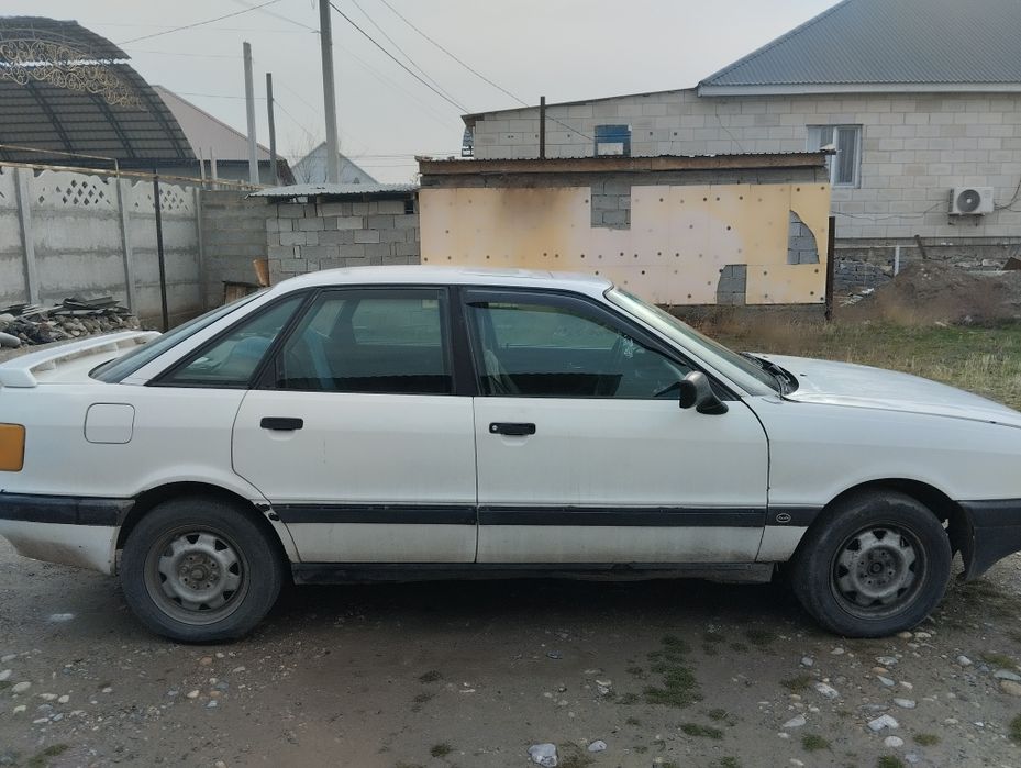 Продам Ауди 80 срочно