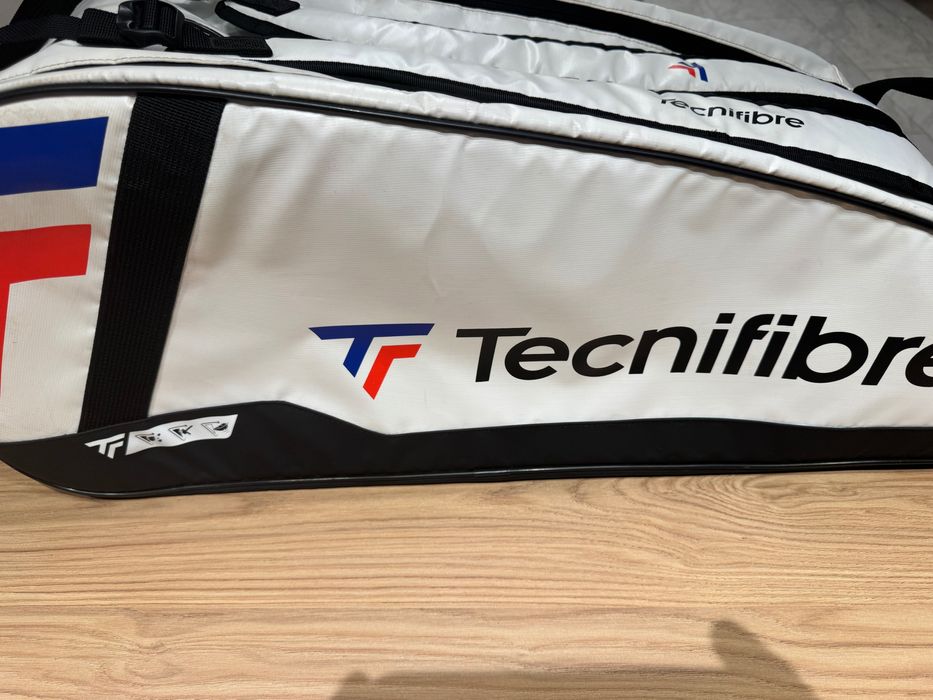 Продавам тенис сак Tecnifibre TOUR ENDURANCE 6R WHITE – като нов!
