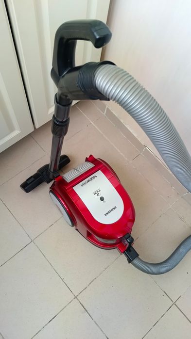 Пылесос Samsung 1800w