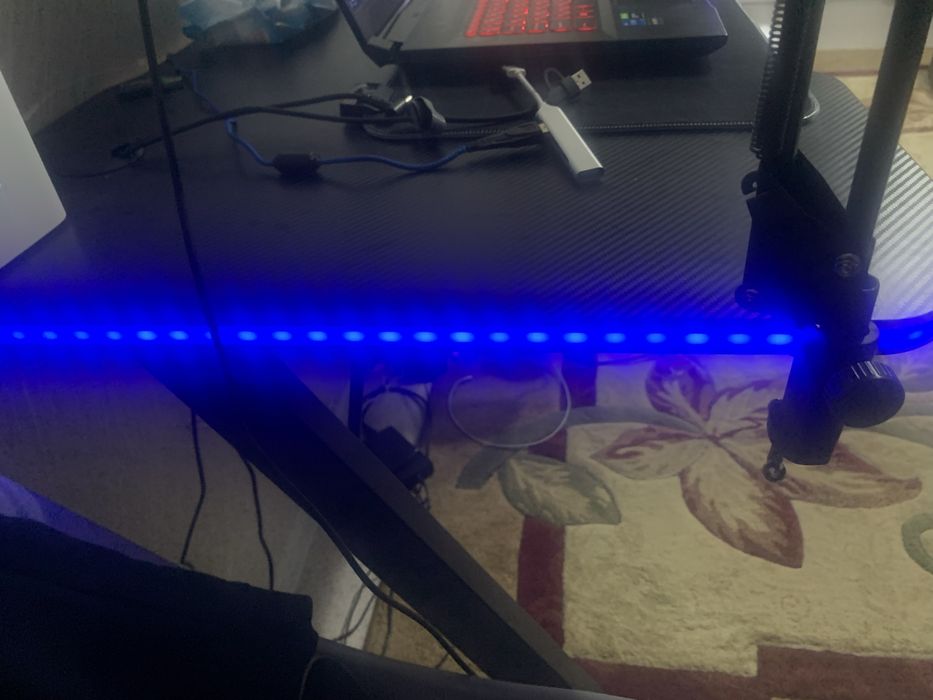 Компьютерный стол, игровой