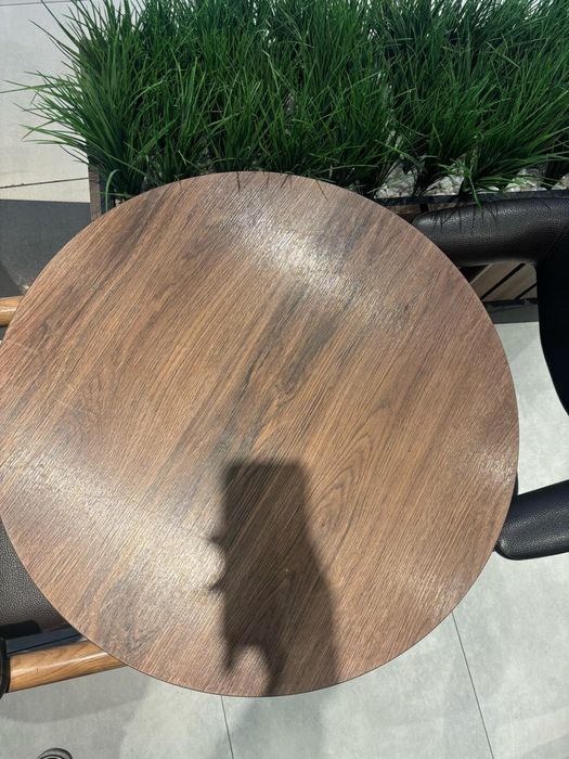 Столы круглые большие, круглые маленькие и квадратные