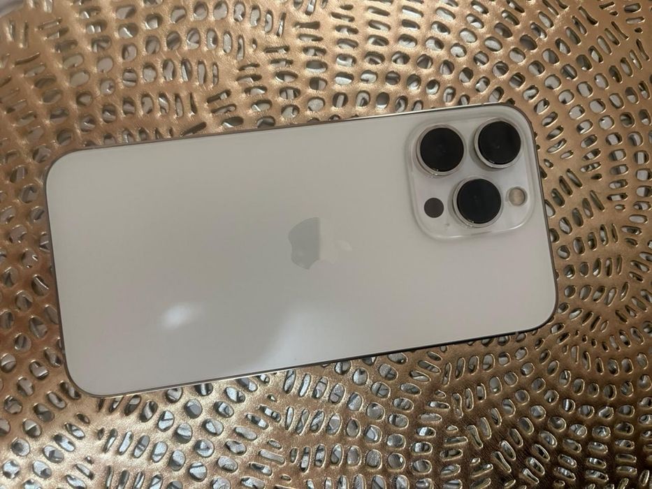 Продается iphone 13 pro! Обмен не интересует!