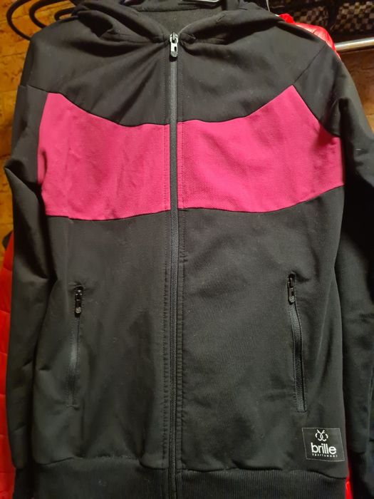 Дамско спортно горнище