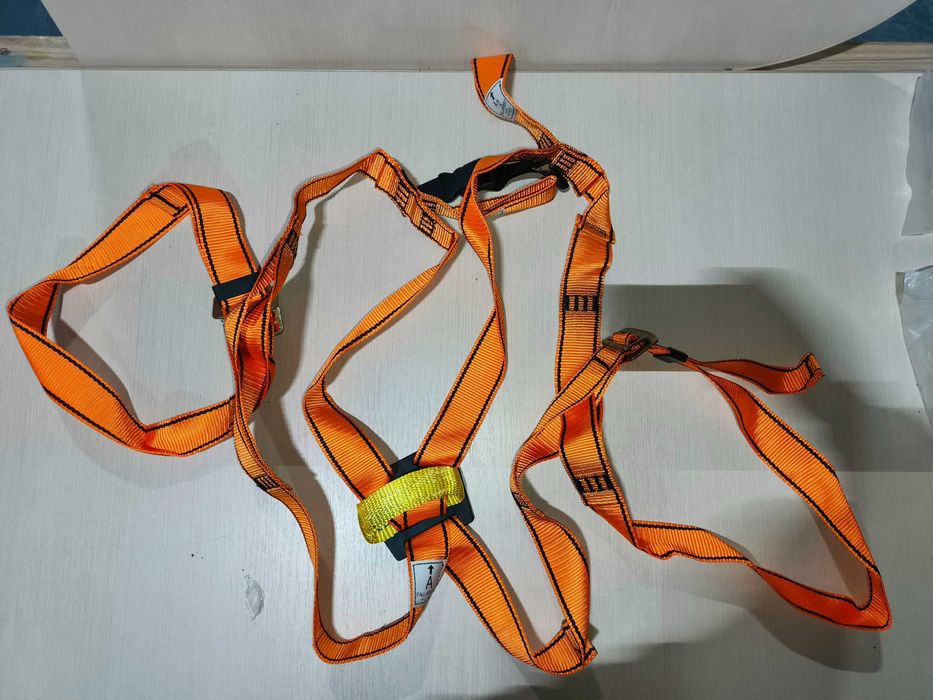 Продаются привязи, стропы для работ на высоте