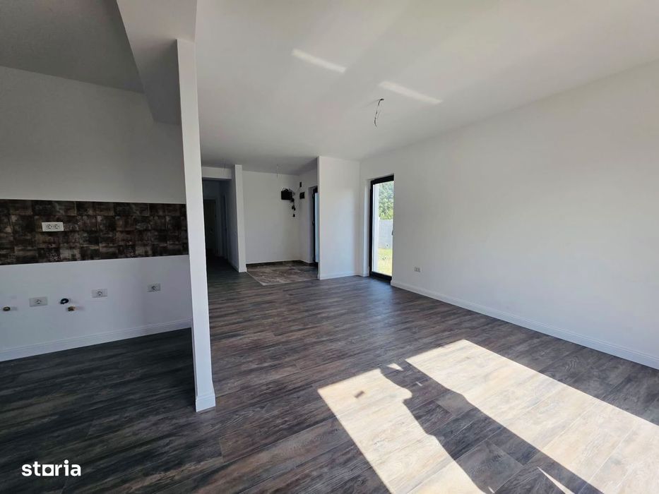 Casa individuala 3 camere teren 300 mp Berceni Ilfov