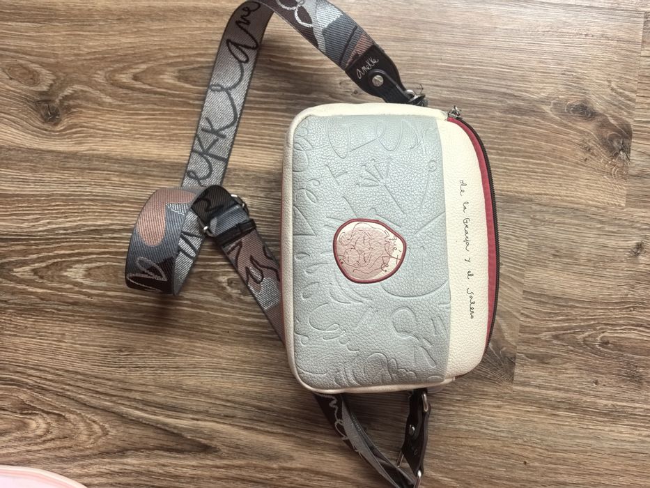 Комплект Чанта и портмоне ANEKKE