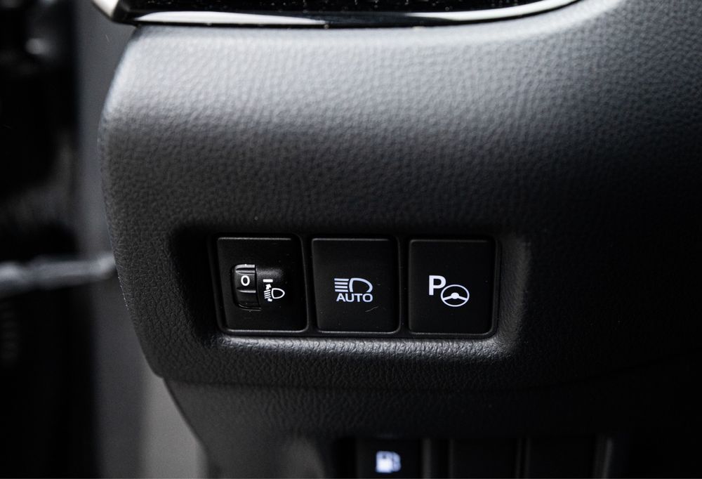 Toyota c-hr  hibrid 1.8 benzina automat