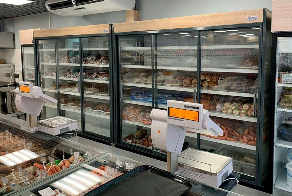 Savdo doʻkonlari uchun vitrina xoladilniklar