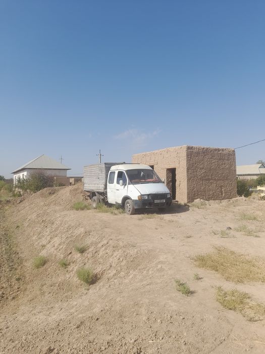 Газел фермер 2002 й узинлиги 3 метр эни 2 метр газ метан 3 та балони