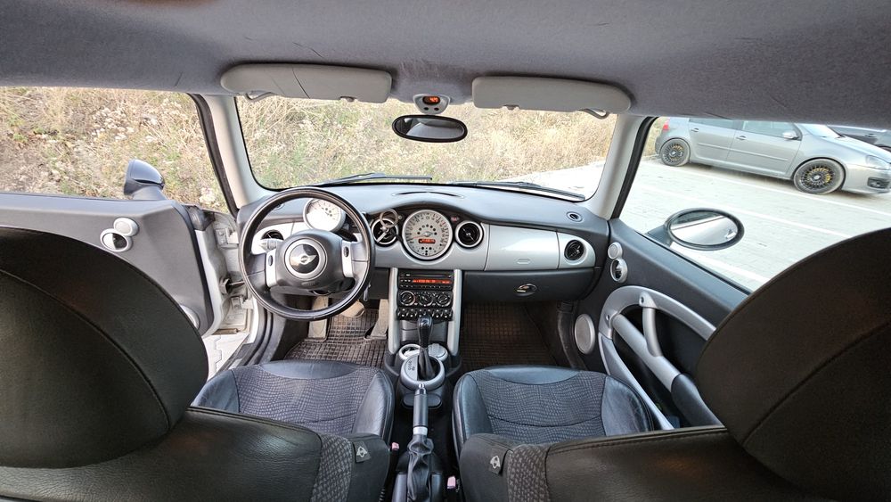 Mini Cooper 1.6 benzina automat