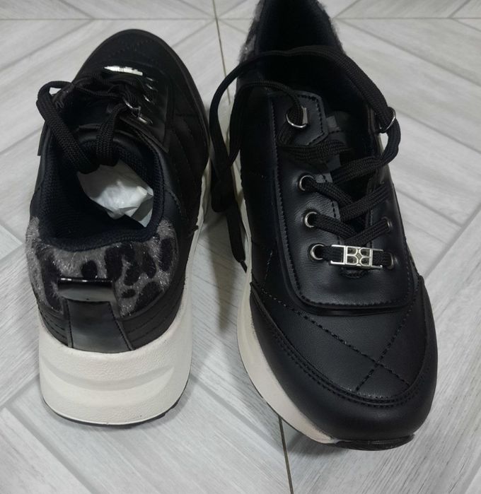 Женские Кроссовки