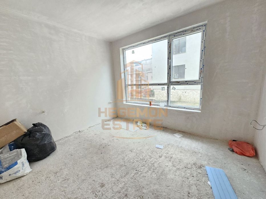 Продава се Тристаен апартамент в Варна, Левски - 102 кв.м за 1726 €/кв.м - Снимка #3