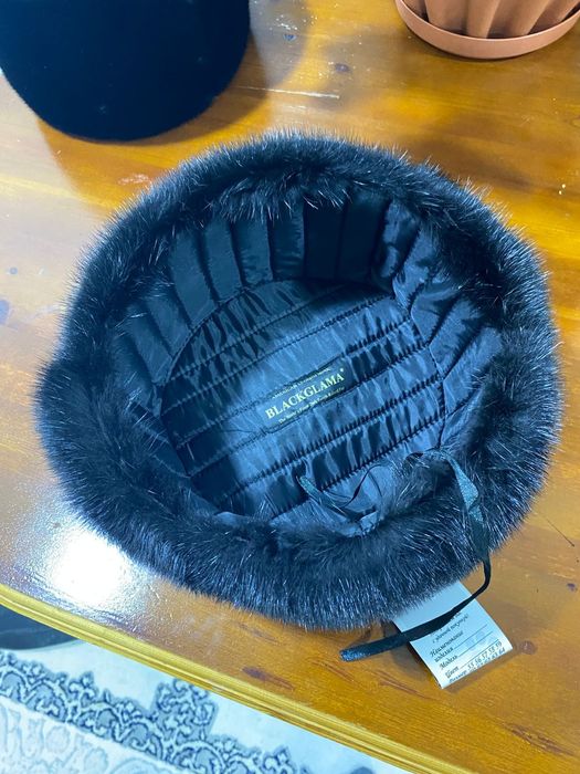 Дубленка и 2 норковые шапки