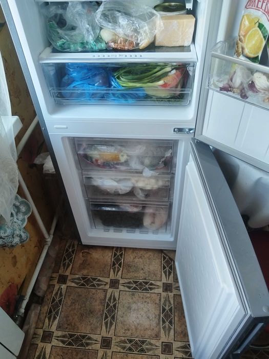 Продам холодильник