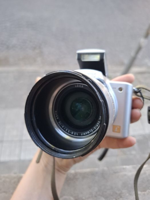 Дигитален фотоапарат PANASONIC LUMIX FZ5