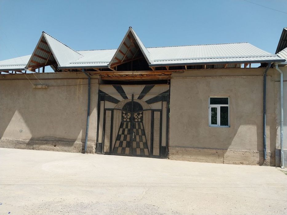 Участок  6 сотих с домом