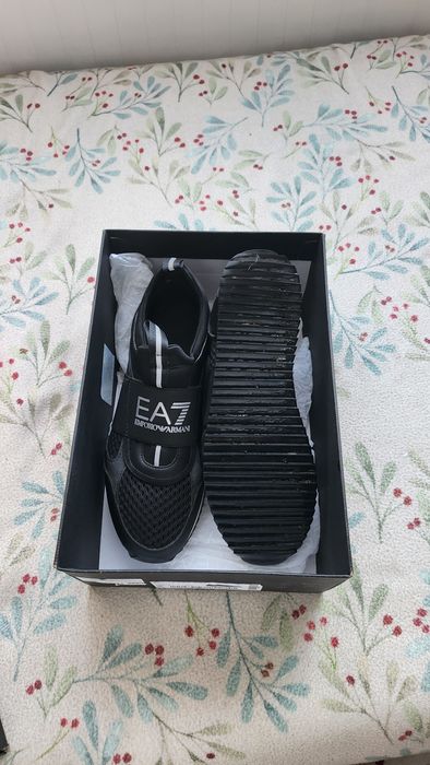 Armani-маратонки