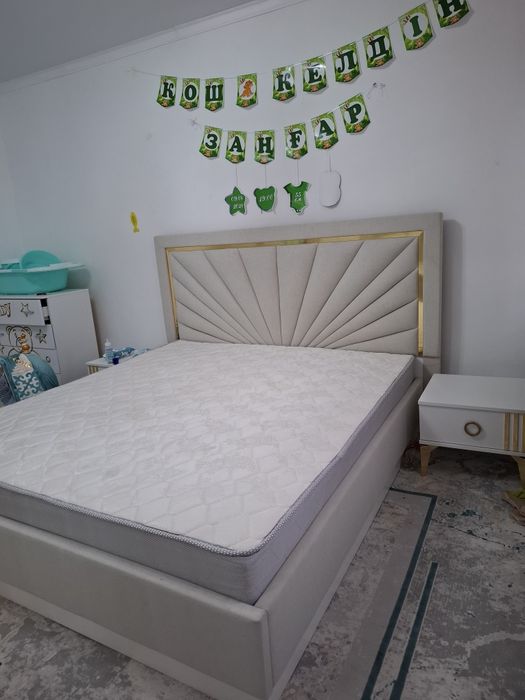 Спальный гарнитур Новый