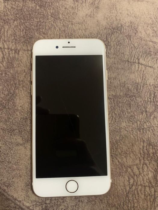 Продам iPhone 7 Apple