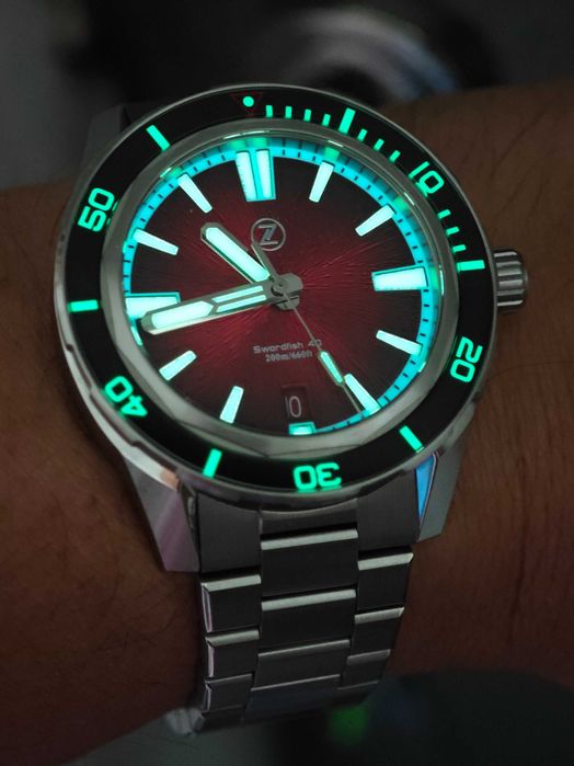 Zelos Swordfish 40mm SS 'Crimson Red'