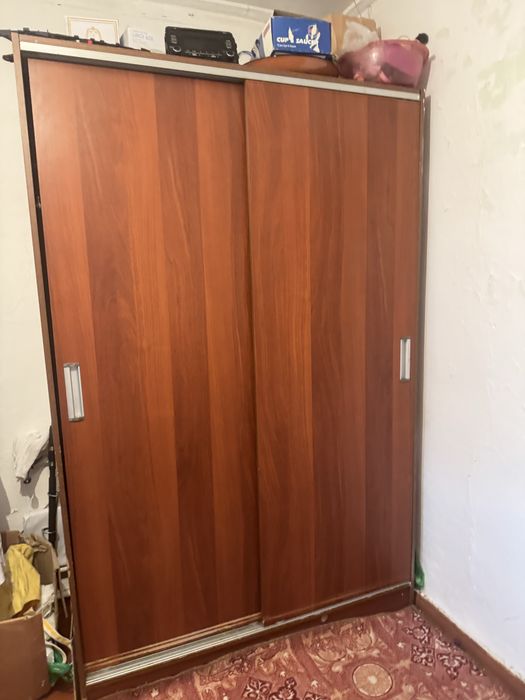 Продаю шкаф.