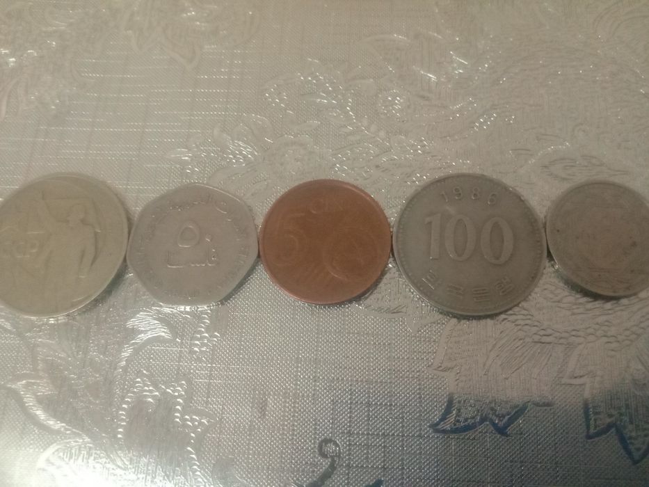 Инастраные манеты