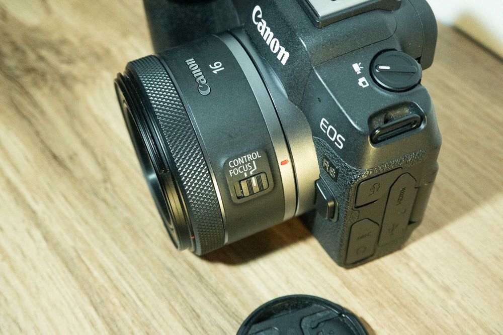 obiectiv Canon RF 16mm f2.8 STM