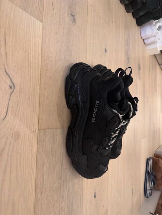 Balenciaga triple S negre originale