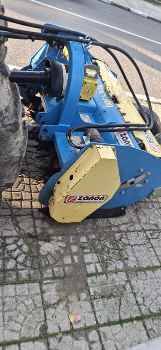 Zanon  раздробител на клони