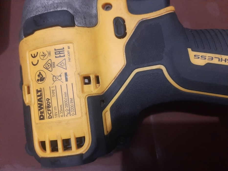 Машини Девалт 18v