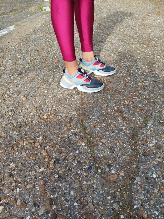 Сини Маратонки  " Зара "