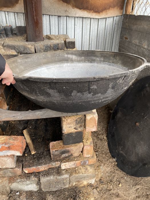 Казан чугунный советский