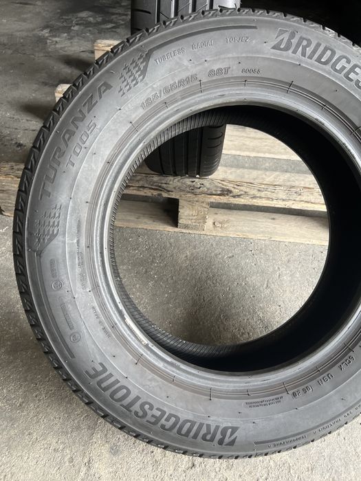 2 anvelope de vara 185/65/15 Bridgestone 6 mm!