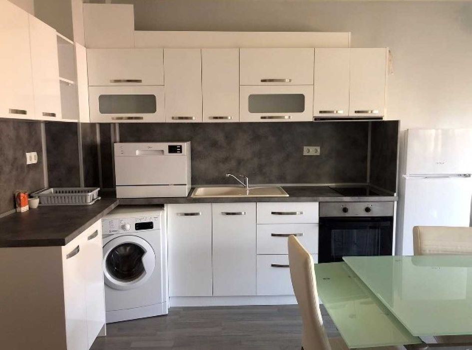 Продава се Едностаен апартамент в Пловдив, Младежки Хълм - 53 кв.м за 1107 €/кв.м - Снимка #1