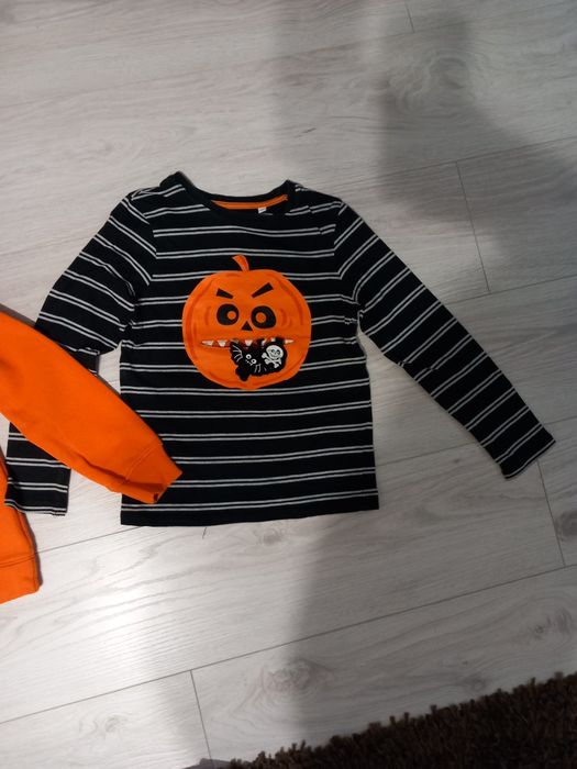 Set Halloween 122-128; 128