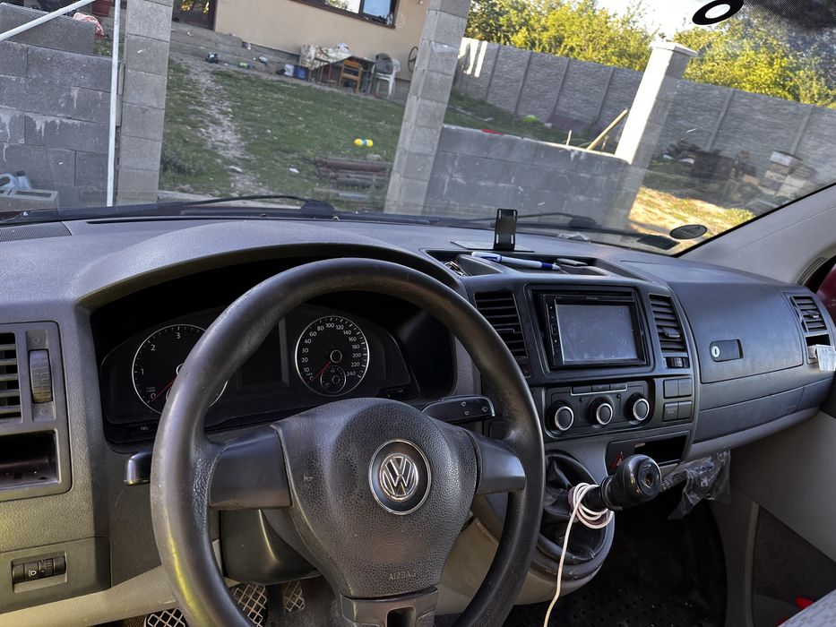 Vând microbuz T5 varianta lungă