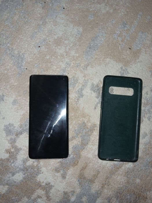 Продам Samsung S10