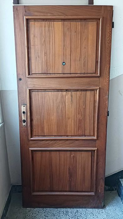 Масивна дървена врата (Дъб)