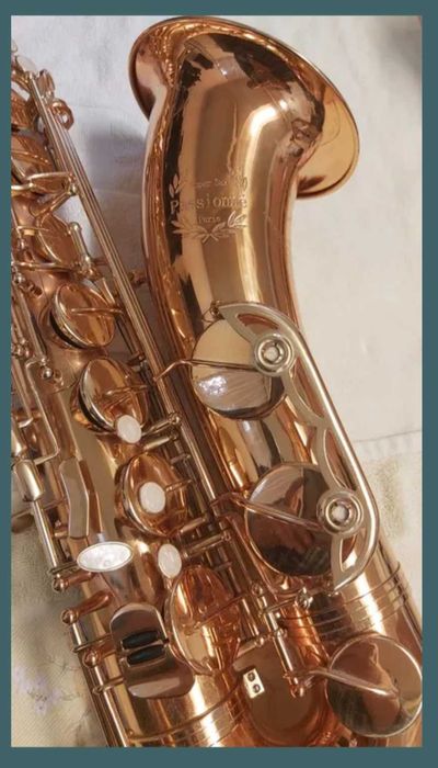 Saxofon tenor profesional