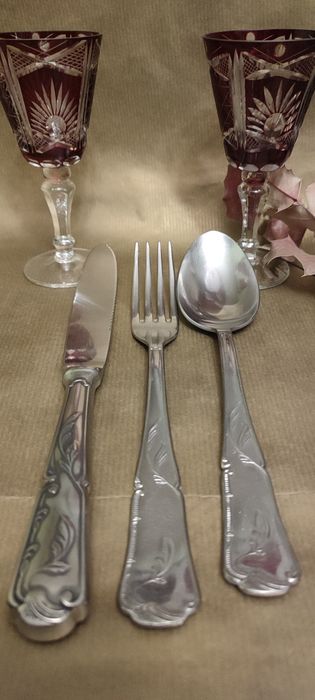 Старинни прибори за хранене