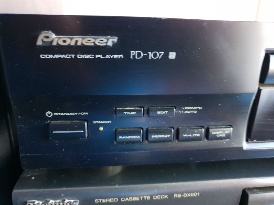 Pioneer PD-107 CD player
