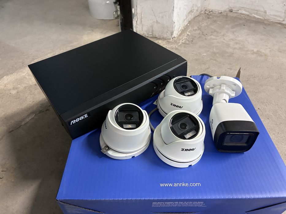 8 канален DVR + 4 CCTV камери