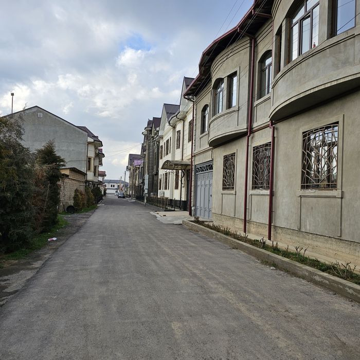 Карасу Мевазор!!! 12 соток 24×50  евро махалла!!!