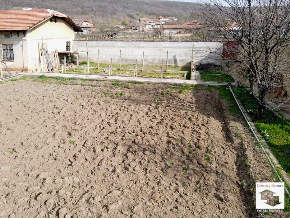 Продава се Къща в с. Драганово, Област Велико Търново - 150 кв.м за 500 €/кв.м - Снимка #13