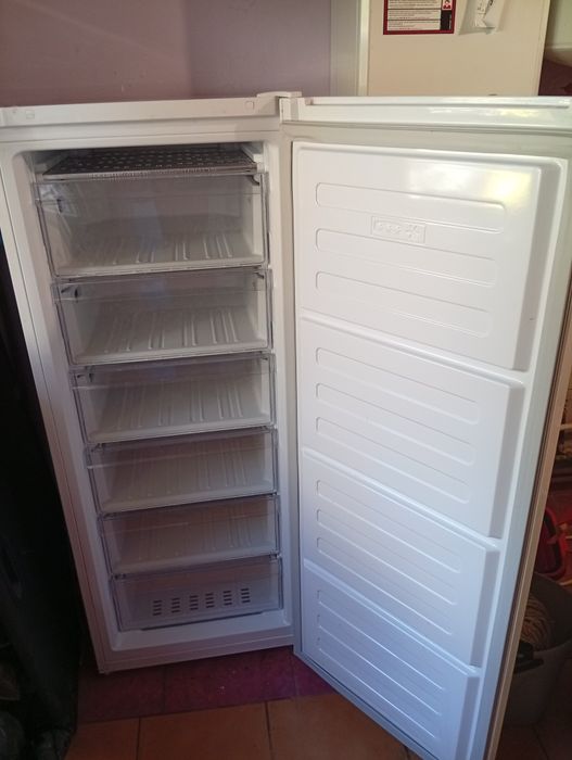 Vind cogelator Arctic 168l cu 6 sertare  nou