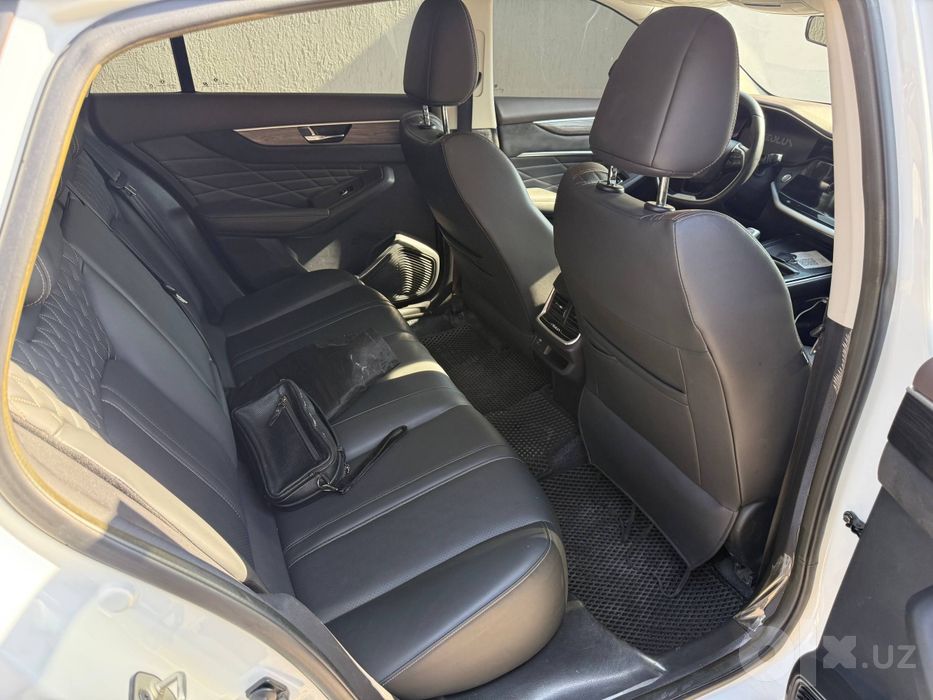 Продам автомобиль Dongfen max 60