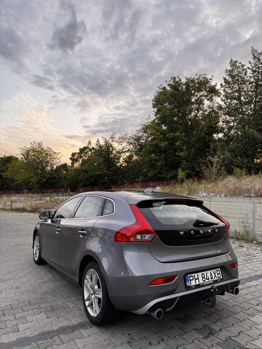 Volvo v40/2014.07/d4